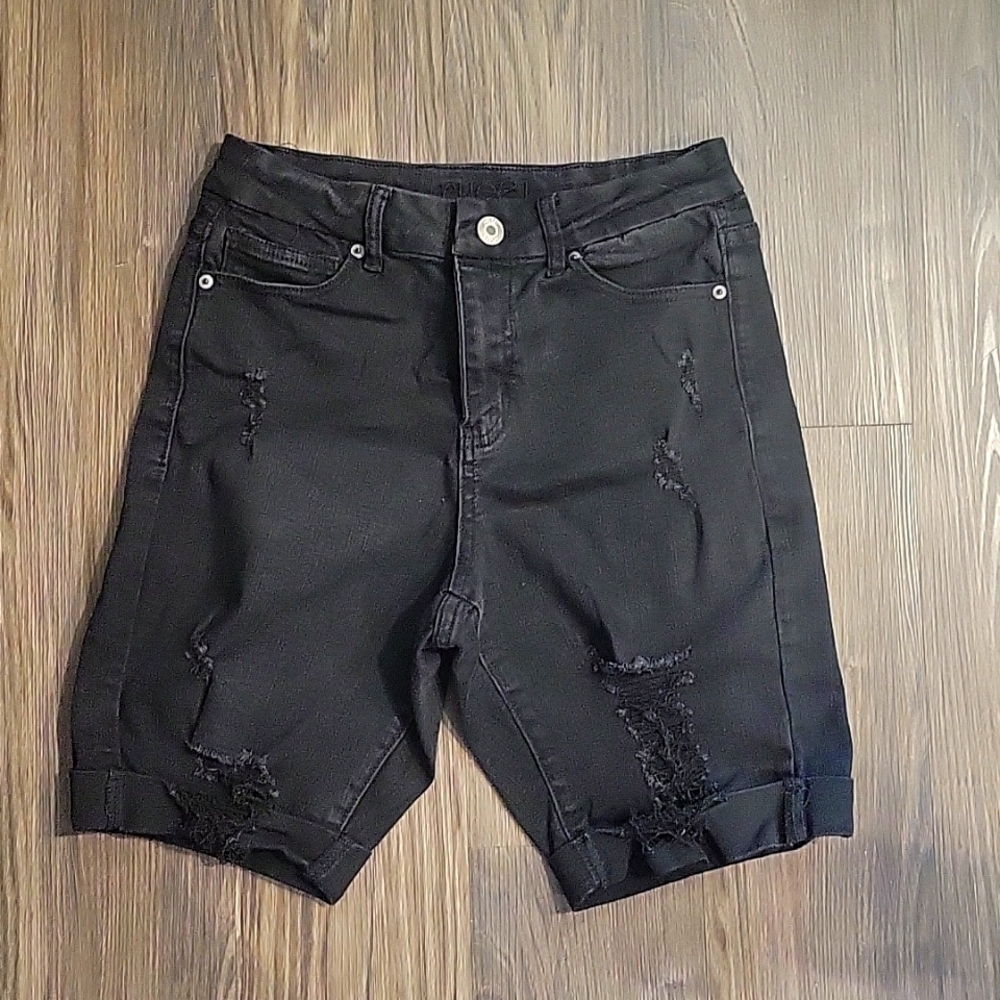 Rue 21 Curvy High Rise Distressed Bermuda Jean Short